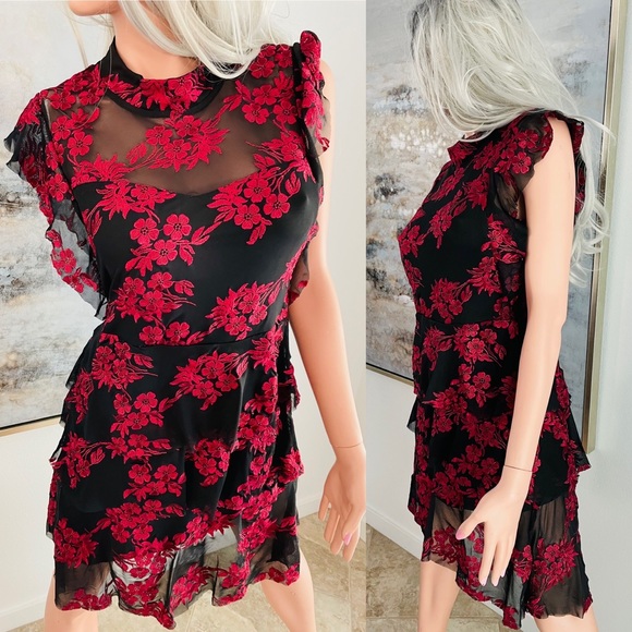 NWT ROMEO & JULIET COUTURE $175 Tiered Black and Red Lace DRESS Small - Picture 15 of 15